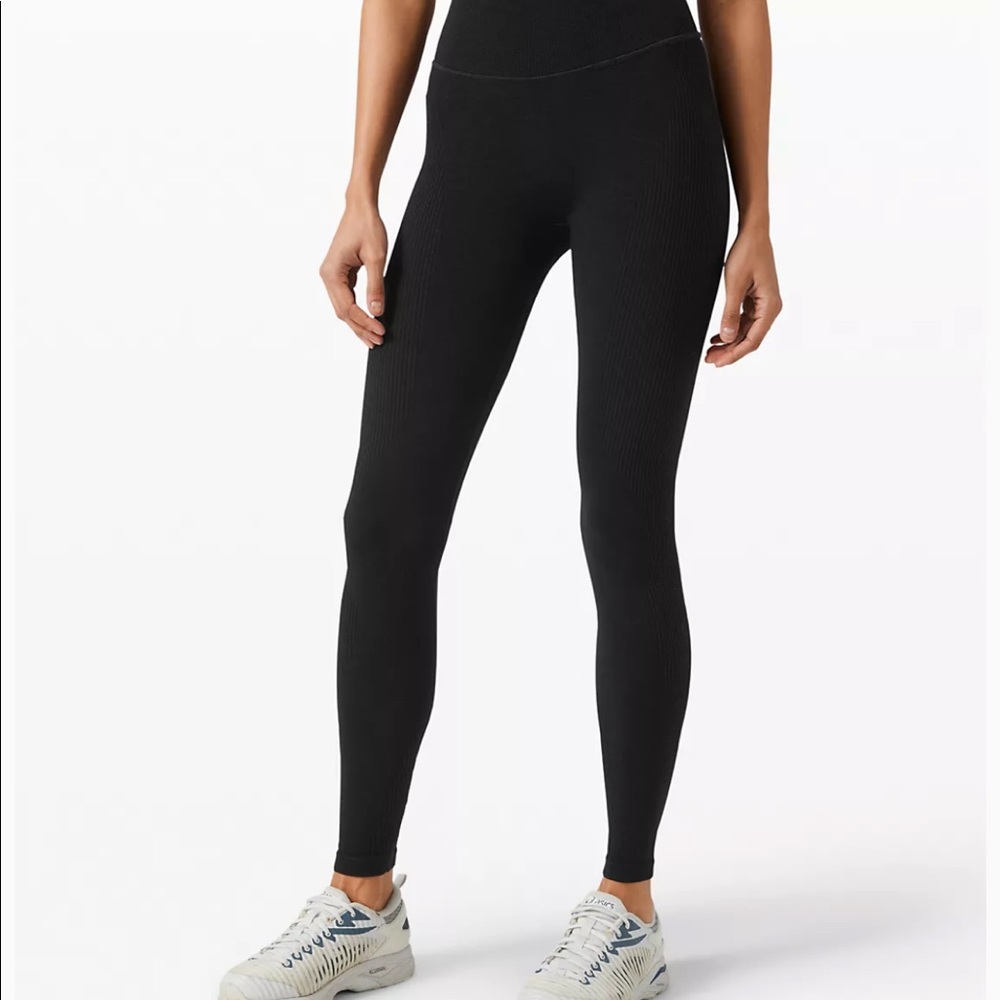 “Keep the heat” thermal LULULEMON leggings